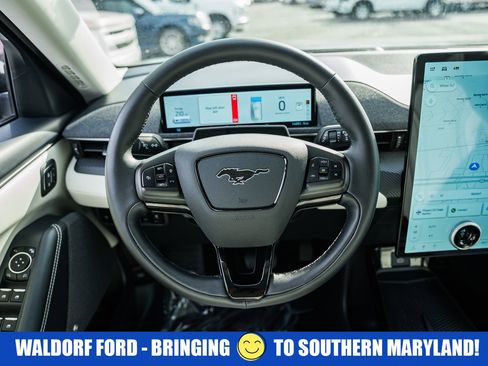 Used 2023 Ford Mustang Mach-E Premium image 30