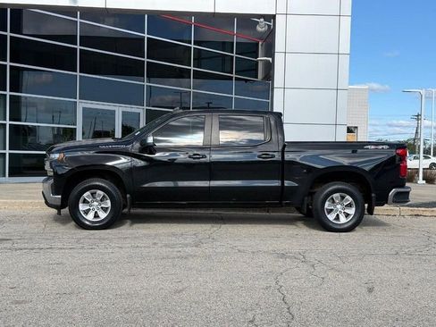 Used 2019 Chevrolet Silverado 1500 LT w/ Convenience Package AWD/4WD image 6