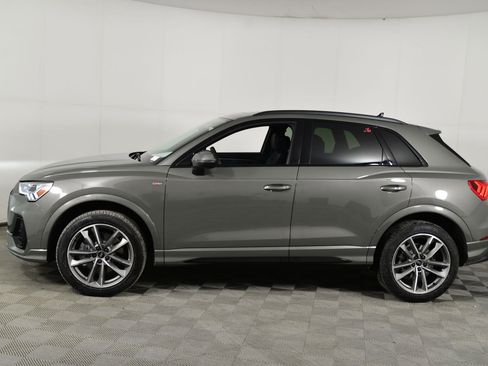 Certified 2025 Audi Q3 2.0T Premium w/ Convenience Package image 2