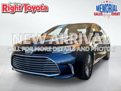 Certified 2018 Toyota Avalon Limited w/ Carpet Mat Package FWD image 1