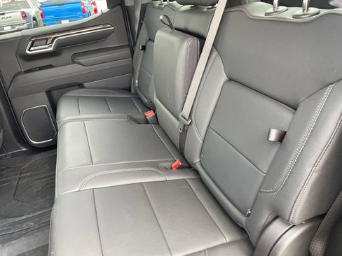 Used 2025 Chevrolet Silverado 1500 LTZ AWD/4WD image 28
