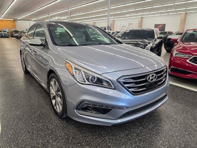 Used 2017 Hyundai Sonata Limited 2.0T w/ Winter Weather Package FWD image 4