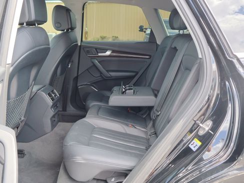 Used 2018 Audi Q5 2.0T Premium image 28