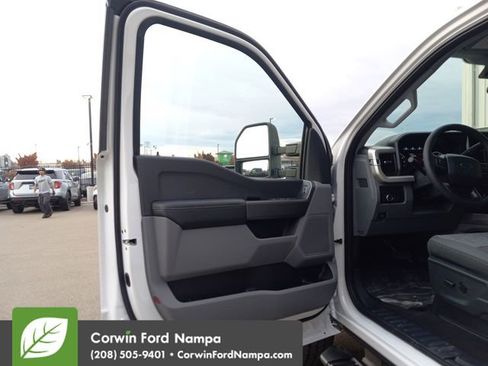 New 2026 Ford F350 XLT image 10