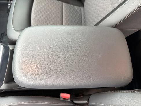 Used 2015 Chevrolet Colorado Z71 AWD/4WD image 30