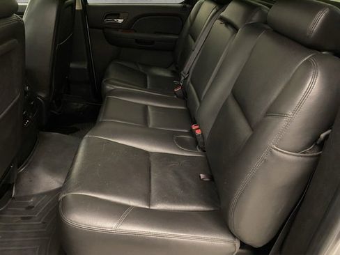 Used 2013 Chevrolet Avalanche LTZ image 26