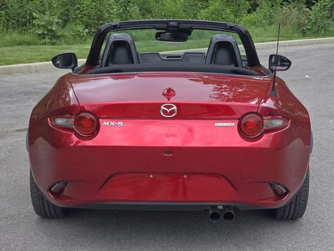 Used 2022 MAZDA MX-5 Miata Grand Touring RWD image 14
