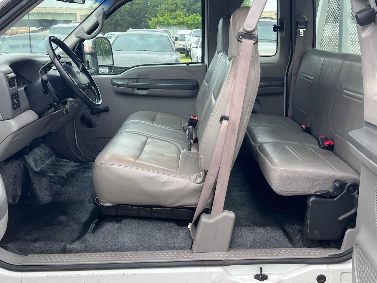 Used 2001 Ford F350 XL RWD image 58