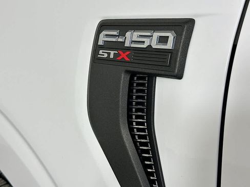 Certified 2021 Ford F150 XL w/ STX Appearance Package AWD/4WD image 7