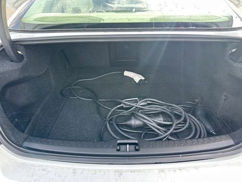 Used 2019 Volvo S60 T8 Inscription image 12