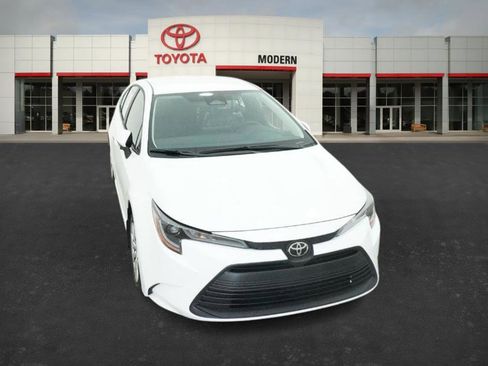 New 2026 Toyota Corolla LE image 32