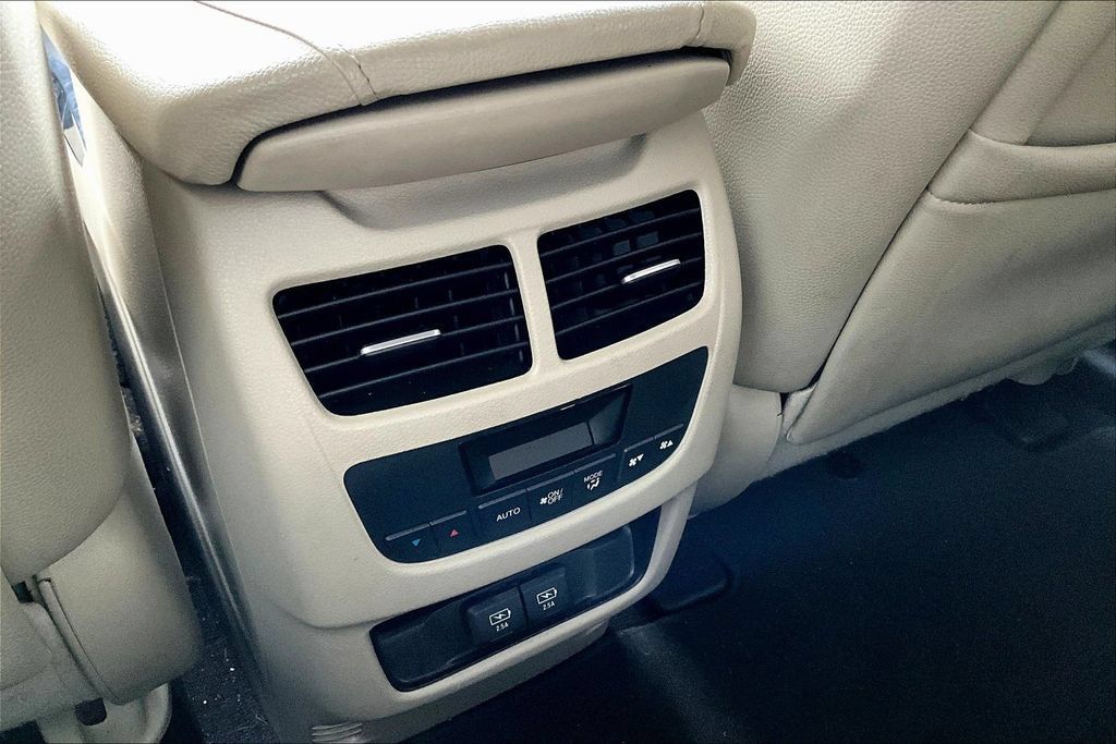 Used 2019 Acura MDX FWD image 10