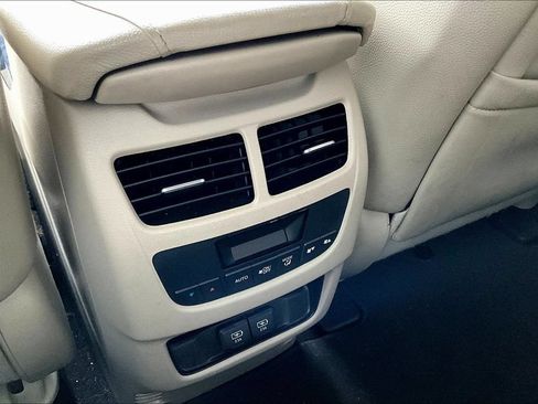 Used 2019 Acura MDX FWD image 10