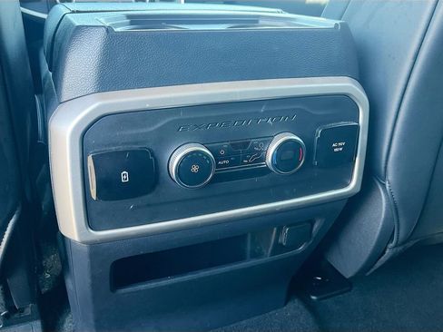 Used 2024 Ford Expedition XLT AWD/4WD image 26