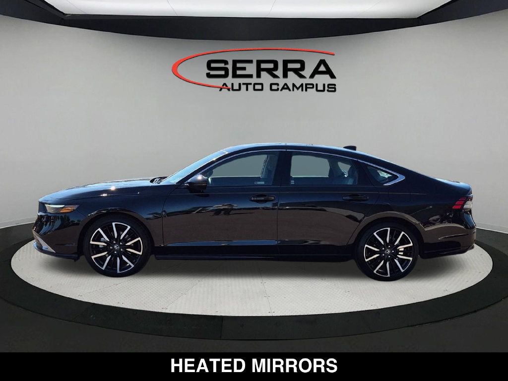 Used 2024 Honda Accord Touring image 11