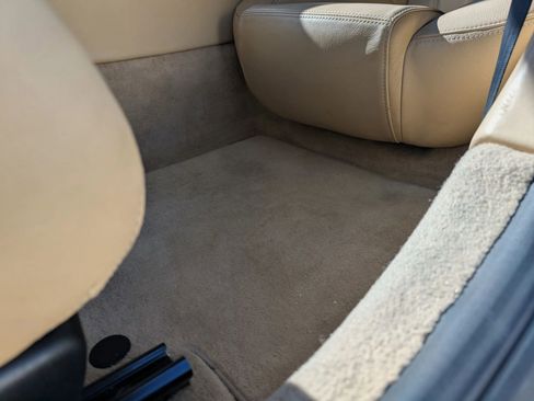 Used 2011 Maserati GranTurismo S image 19