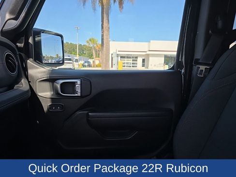 Used 2024 Jeep Wrangler Unlimited Rubicon w/ XTREMEE 35" Tire Package image 19