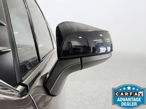 Used 2022 Toyota Sienna XSE FWD image 40