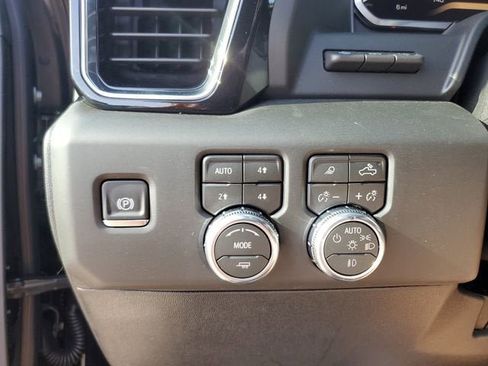New 2026 GMC Sierra 3500 Denali Ultimate AWD/4WD image 31