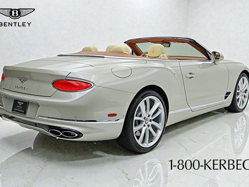 Used 2020 Bentley Continental GT image 11