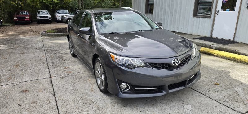 Used 2012 Toyota Camry SE FWD image 7