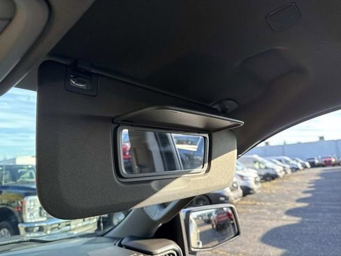 Used 2025 Chevrolet Silverado 1500 LT image 35