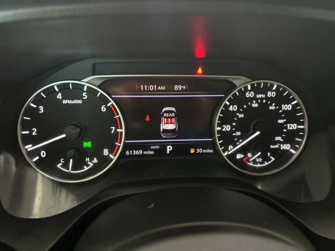 Used 2024 Nissan Rogue SV AWD/4WD image 9
