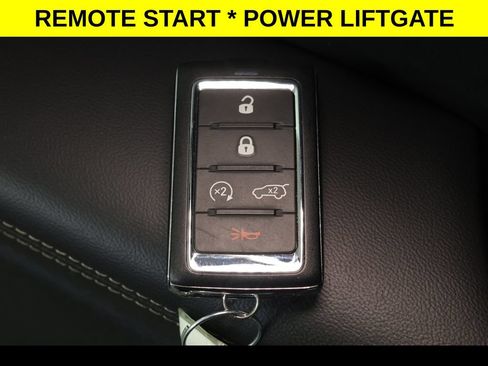 Used 2024 Jeep Grand Cherokee Altitude AWD/4WD image 12