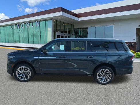New 2025 Lincoln Navigator L Reserve image 7