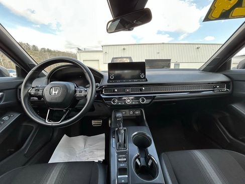 Used 2024 Honda Civic Sport image 6