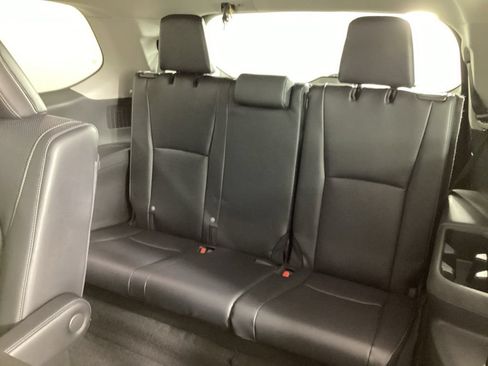 Used 2024 Toyota Grand Highlander AWD image 37