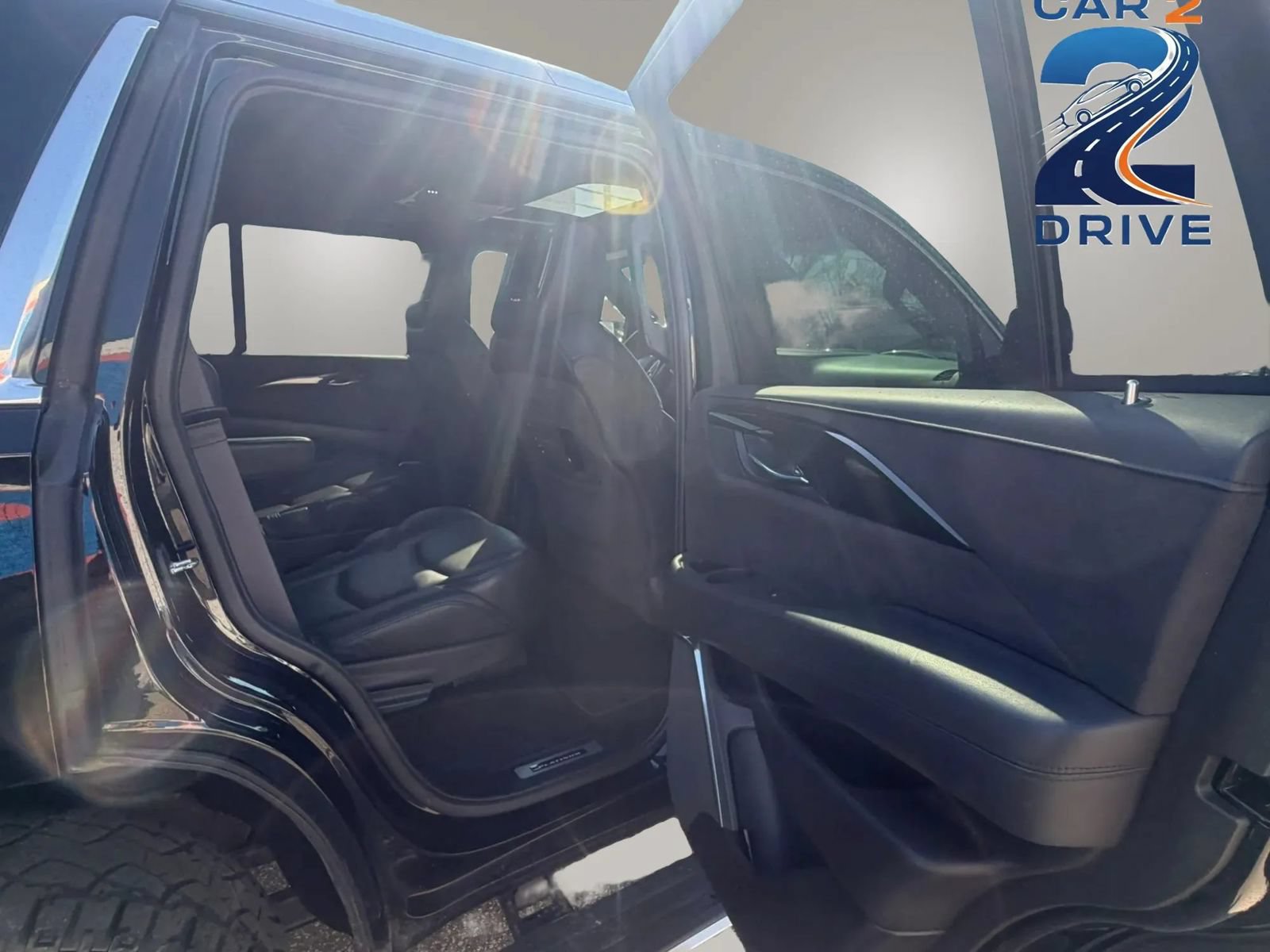 Used 2017 Cadillac Escalade Platinum AWD/4WD image 13