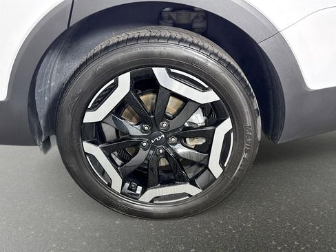 Certified 2023 Kia Telluride S w/ S Sunroof Package image 34