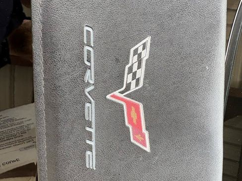 Used 2006 Chevrolet Corvette Coupe w/ Preferred Equipment Group RWD image 25