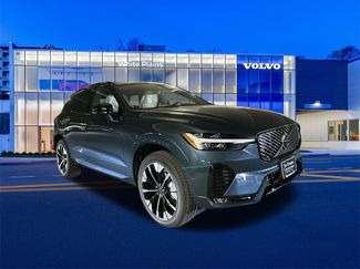 New 2026 Volvo XC60 B5 Plus w/ Protection Package Premier video 1