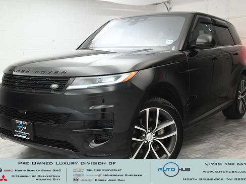 Used 2023 Land Rover Range Rover Sport SE image 1