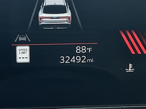 Used 2025 Kia K4 FWD image 32