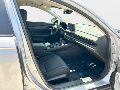 Used 2023 Honda Accord LX image 14