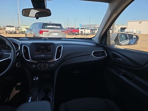 Used 2020 Chevrolet Equinox LT image 13