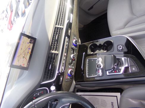 Used 2018 Audi Q7 3.0T Premium Plus image 66