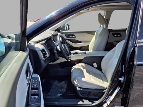 Used 2023 Nissan Rogue SL w/ SL Premium Package FWD image 22