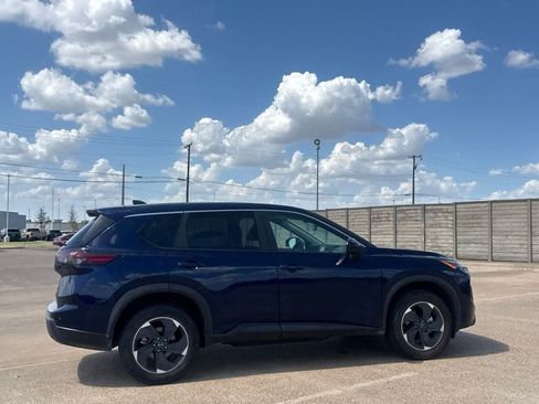 Certified 2025 Nissan Rogue SV AWD/4WD image 25