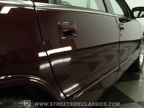 Used 1996 Chevrolet Impala SS RWD image 27