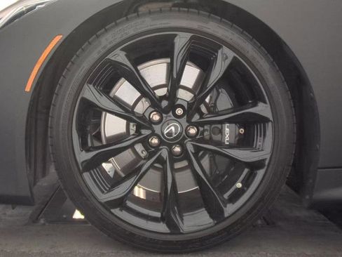Used 2023 Lexus LC 500 Coupe w/ Dynamic Handling Package RWD image 9
