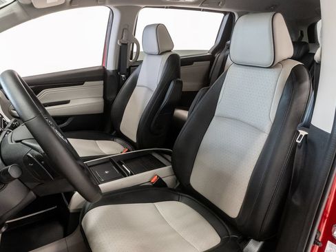 Used 2026 Honda Odyssey Elite image 10