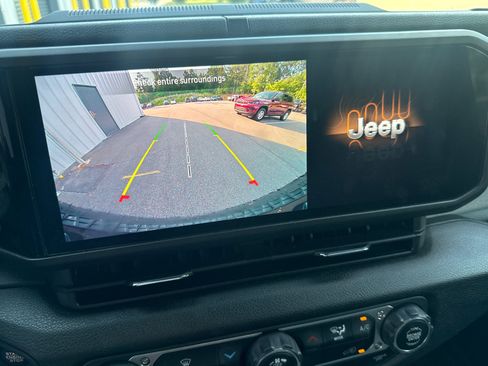 Used 2025 Jeep Wrangler Unlimited Sport S 4xe AWD/4WD image 25