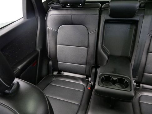 Used 2020 Ford Escape Titanium image 24