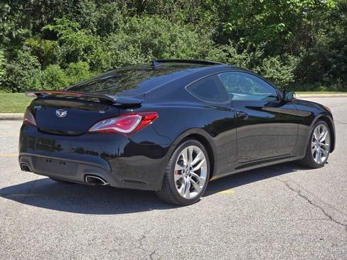 Used 2014 Hyundai Genesis 3.8 RWD image 19