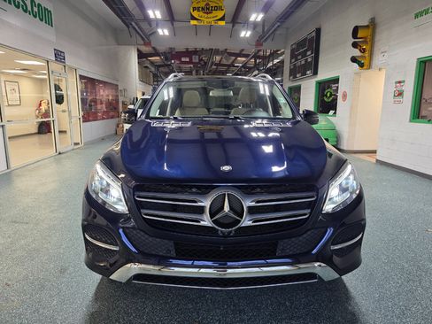 Used 2017 Mercedes-Benz GLE 350 4MATIC image 3