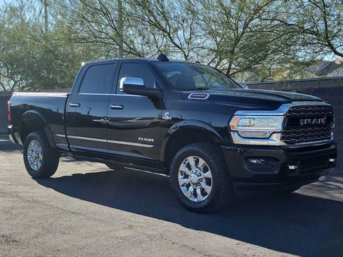 Used 2019 RAM 2500 Limited AWD/4WD image 2